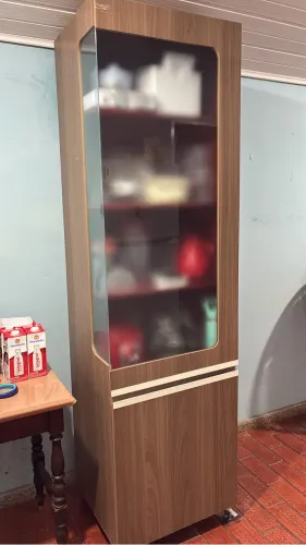 Armário multiuso grande