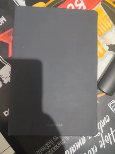 Tablet tela preta