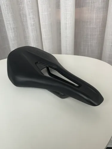 Selim Fizik vento Argo R1 carbono novo