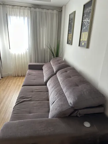 Sofá-cama retratil da Mag Decor, com 3 metros de comprimento