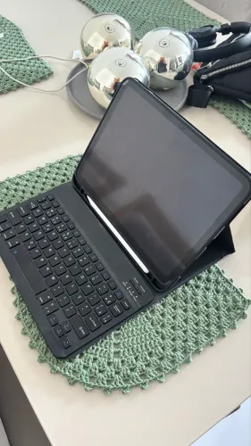 Capa com teclado iPad 10/11