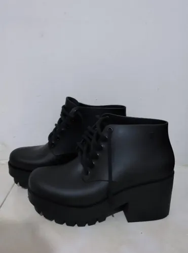 Bota Melissa Stelar II