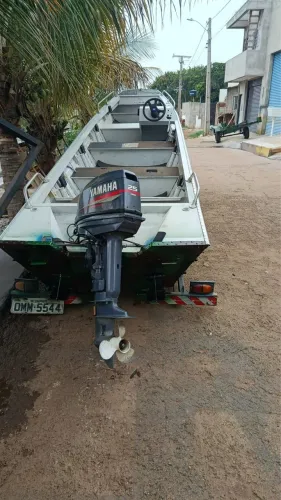 Vende-se canoa completa