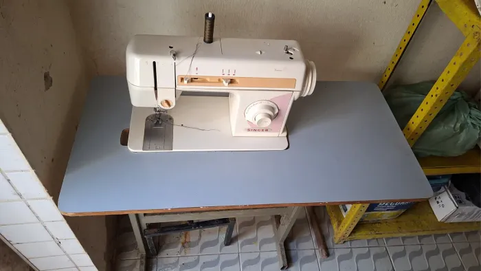máquina de costura singer