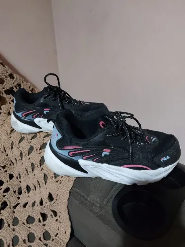 Tenis fila
