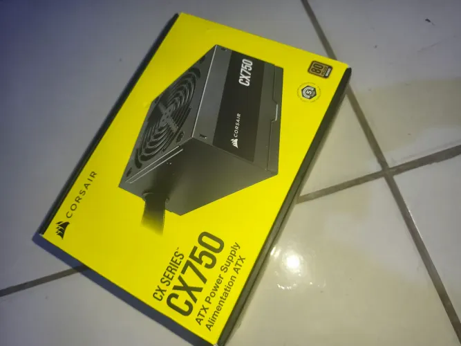 fonte de alimentação Corsair CX Series CX750