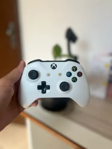 Controle de Xbox One S Original Entrego