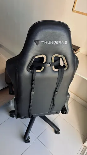 Cadeira gamer ThunderX3