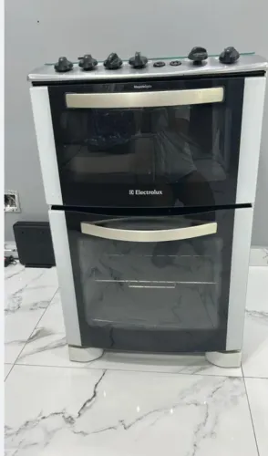 Fogão inox Electrolux 4 bocas e 2 fornos