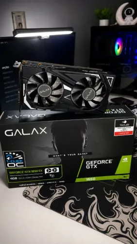 Placa de Vídeo GTX 1650 Galax - Impecável