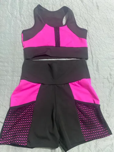 Vendo roupas de Cadermia