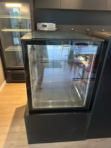 Vendo Vitrine refrigerada