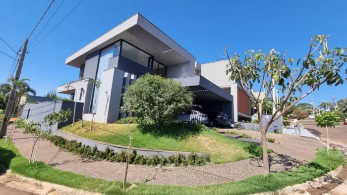 Casa em Condomínio, 3 suítes