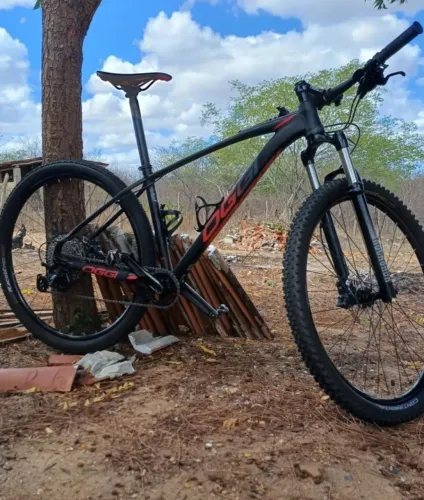 Bicicleta Oggi 7.4 Semi Nova