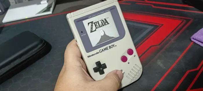 Game Boy Original (DMG) - Modificado: Tela IPS + Bateria Recarregável