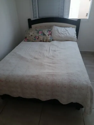 Cama casal box com cabeceira 