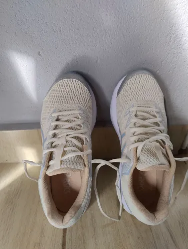 Tênis Asics feminino