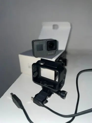 GO PRO HERO5 (Edição Black Limited) Semi Novo + Caixa e Acessórios GRÁTIS