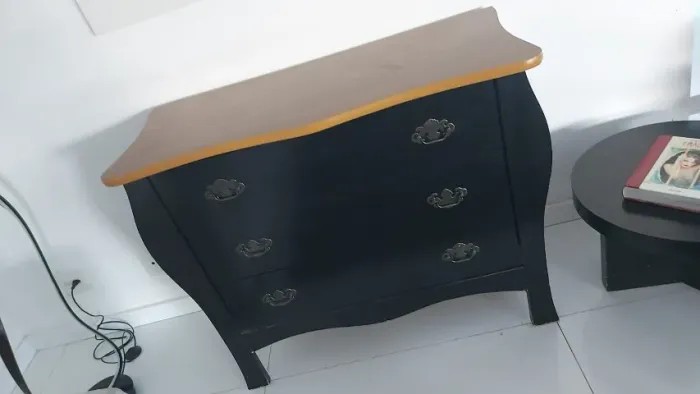 Cômoda Retrô
