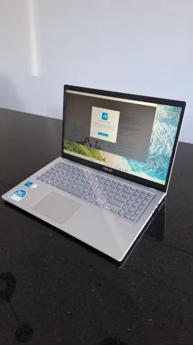 Notebook Asus Vivobook i5 11ª Ger 8GB RAM SSD 256GB - Perfeito Estado
