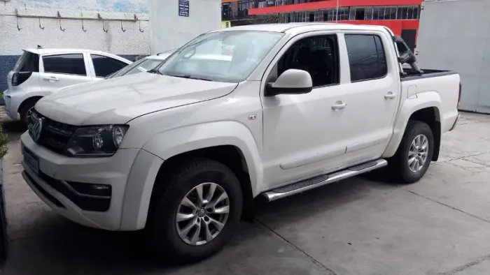 Volkswagen Amarok Comfor. CD 2.0 TDI 4X4 Dies. Aut. 2021
