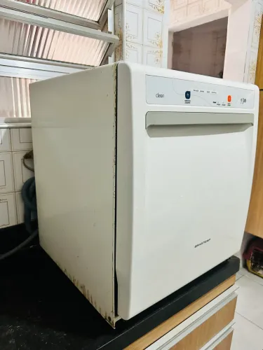Lava louça semi nova envelopada , sujeito a troca e negociações!