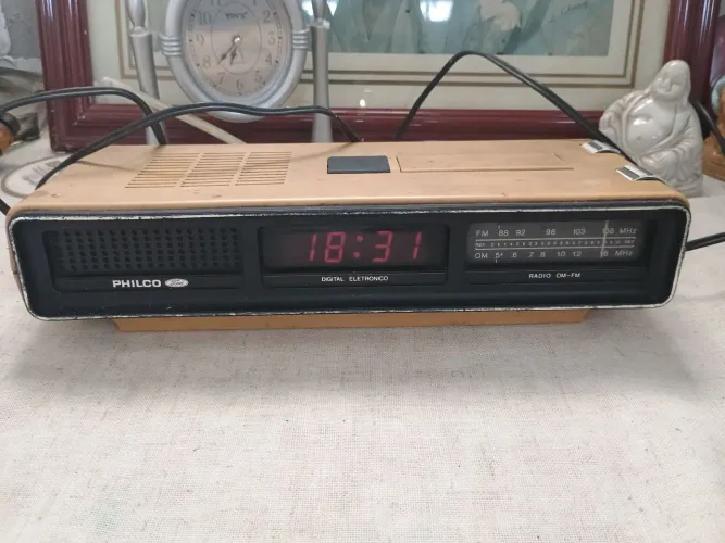 Rádio Relógio Antigo Philco Ford B505 Vintage - Funcionando!