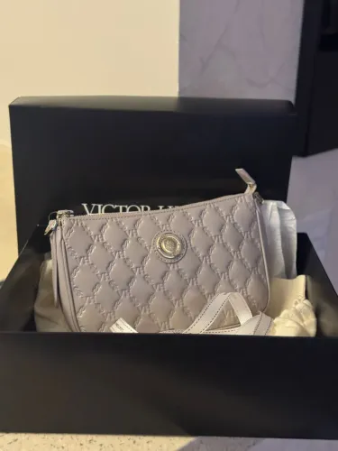 Bolsa Victor Hugo nova  original 