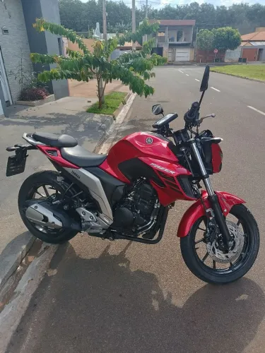 FZ25 Yamaha