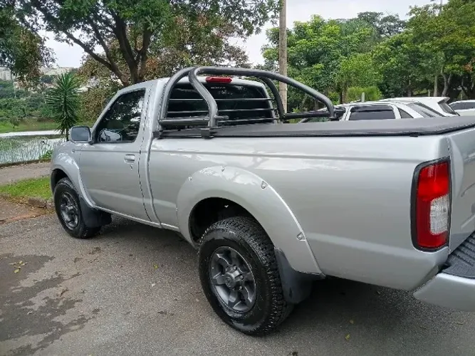 Nissan Frontier XE CS 4X2 2.8 TB Interc. Dies. 2005
