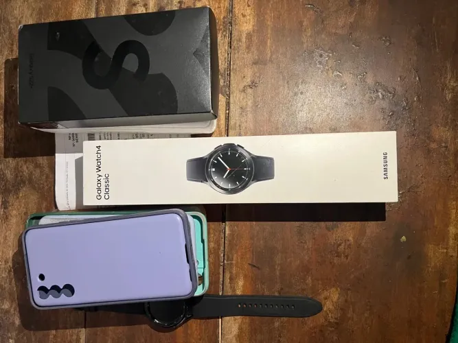 S 22 plus de 256GB + galaxy watch 4 Classic 44mm.