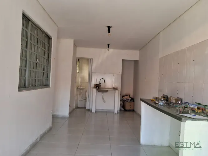 Salão comercial no Jardim Satélite