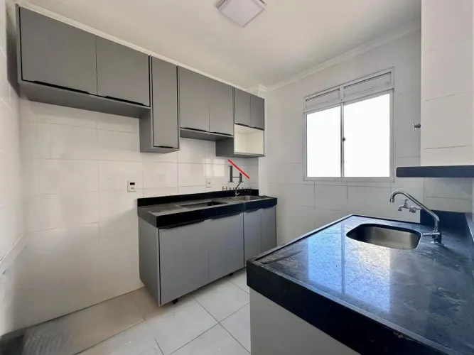 Venda ou locação: Apartamento no La Traviata (Próximo à UEL).