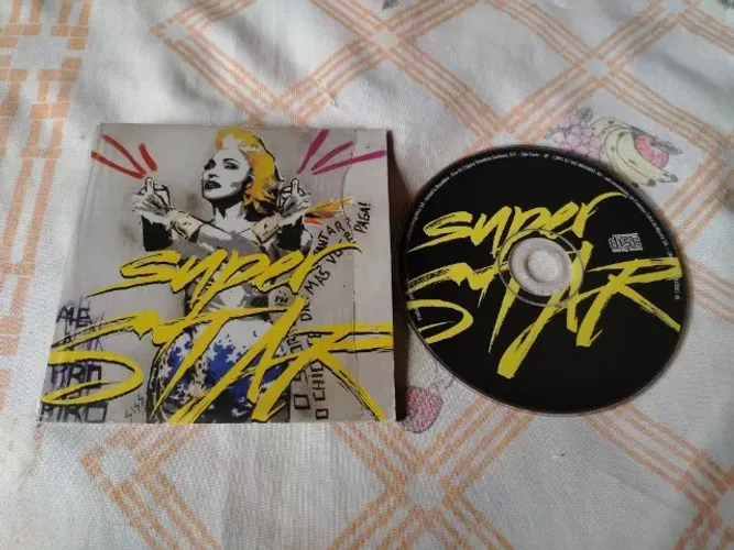 Madonna Single Superstar 2012