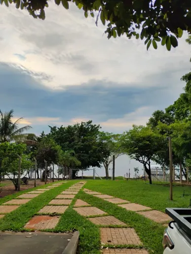 Chácara beira da represa de Três Lagoas, perfeita para lazer e pesca 1.400m2