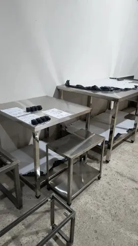 Bancadas em aço inoxidável sob medidas