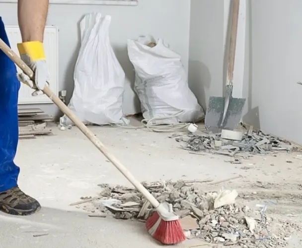 Contrata Diarista de limpeza obras senador canedo