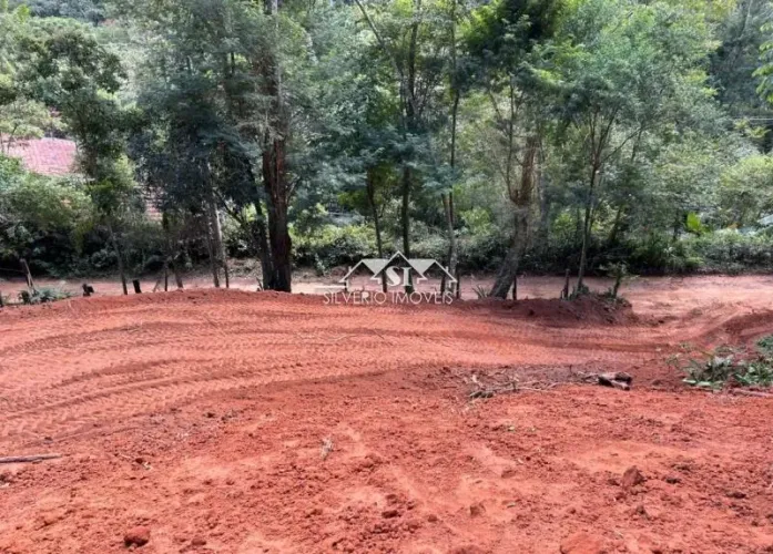 Terreno- Petrópolis, Araras