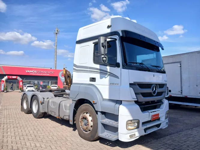 Mercedes-Benz Axor 2644 S/36 6X4E5 2022/2022 Vamos Seminovos Regente Feijó