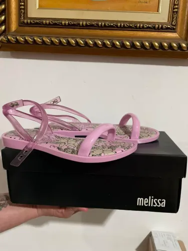 Melissa wave sandal