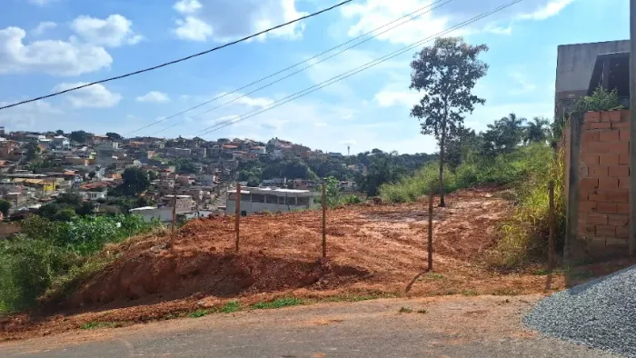 Lote 300m2 Juliana