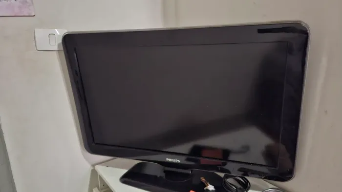 Tv fhilips LCD 32 polegadas