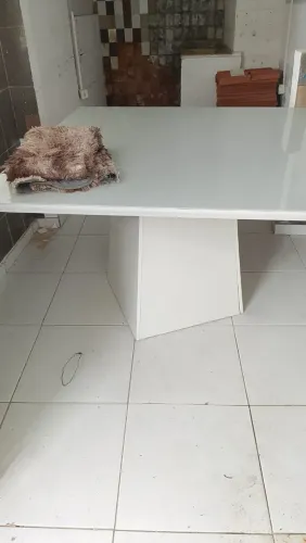 Vendo mesa de vidro novinha