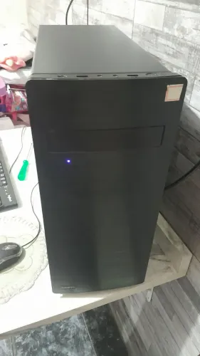 Cpu core 2quard 4 Gb ram ddr3 Windows 10