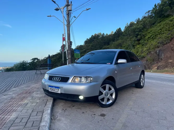 Audi A3 1.8 Turbo 5P Mec. 2000