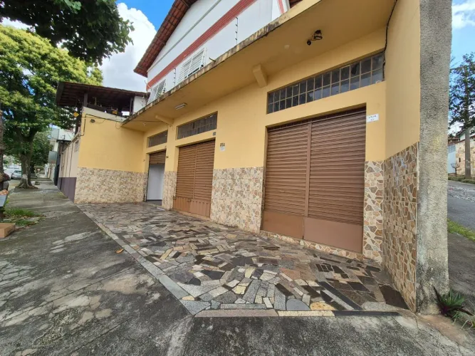 Alugo Loja ampla no Salgado Filho