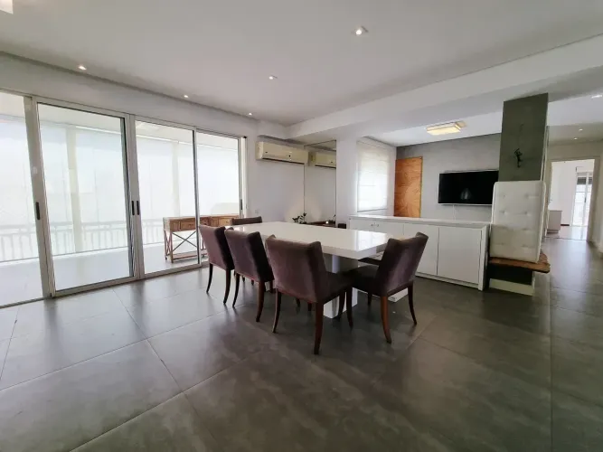 Apartamento Com 03 Dormitórios em Pinheiros Totalmente Reformado