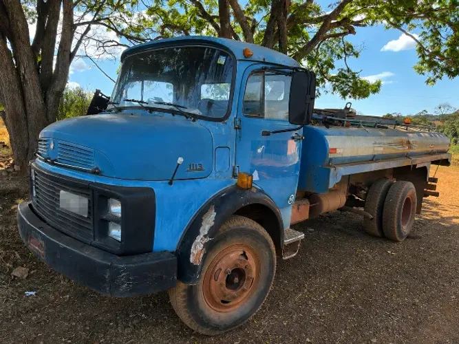 Mercedes-Benz 1113 PIPA/TANQUE
