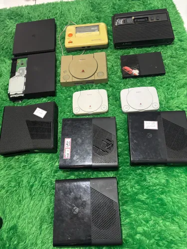 Lote de consoles no estado