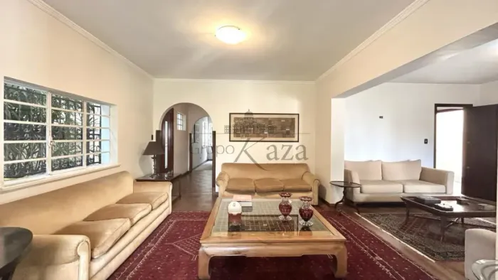 Casa de Vila - Perdizes - 4 Dormitórios - 340m²
